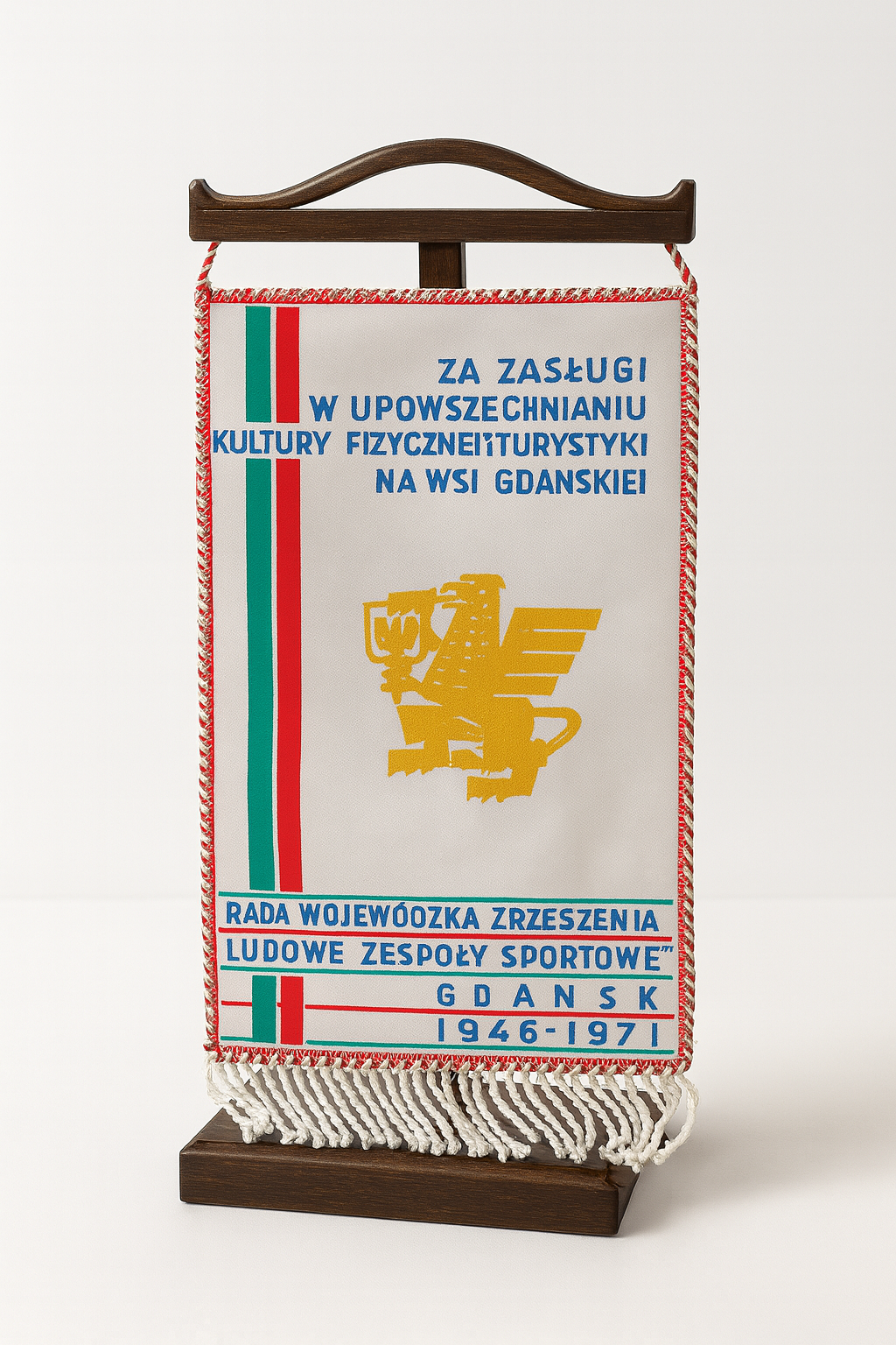 Za Zasługi w Upowszechnianiu Kultury Fizycznej i Turystyki Na Wsi Gdańskiej RW LZS Gdańsk
1964-1971 – Duży Proporczyk