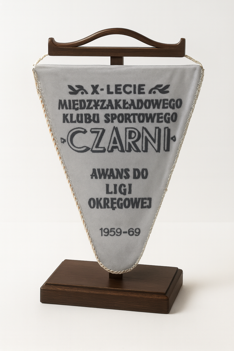 Proporczyk X-lecia Międzyzakładowego Klubu Sportowego Czarni Pruszcz Gdański