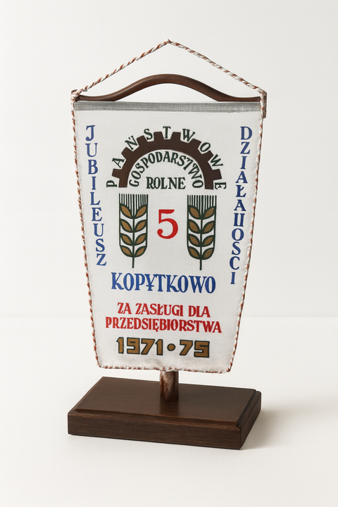Proporczyk jubileuszowy z Kopytkowa z lat 1971-1975